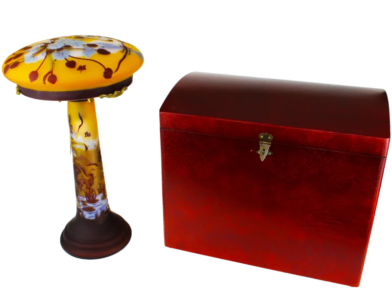 Lámpara Dragonfly Gallé con baúl de madera para envío seguro