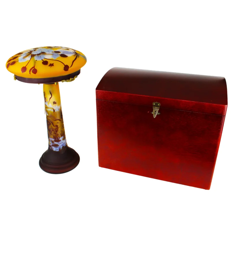 Lámpara Dragonfly Gallé con baúl de madera para envío seguro